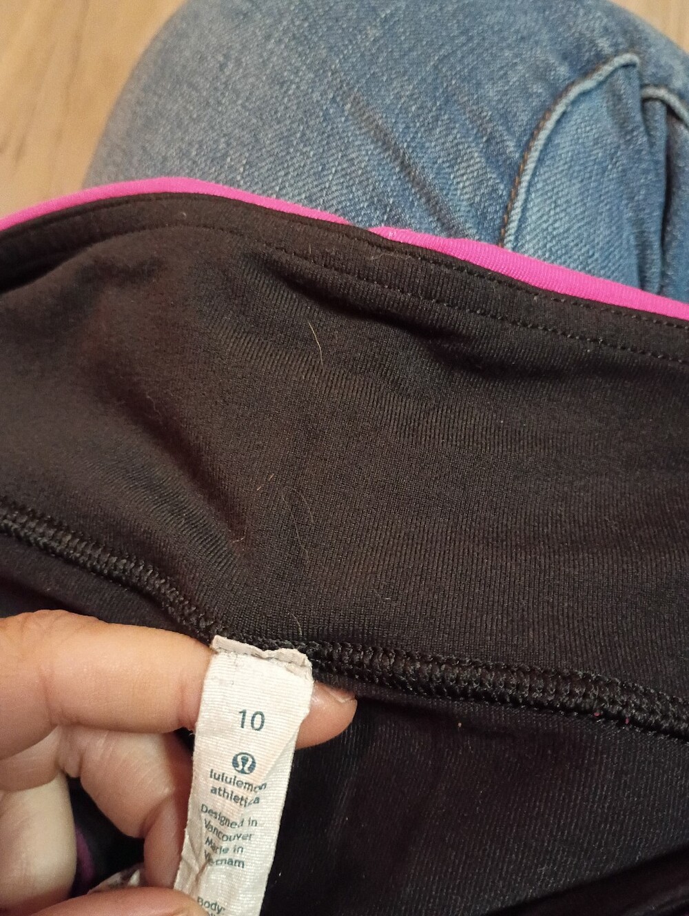 Lululemon - Picture 5 of 5